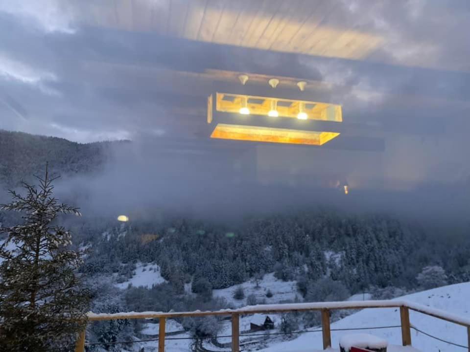 Mitarbi Silence - Cozy Holiday Cottages In Mountains 博尔若米 外观 照片