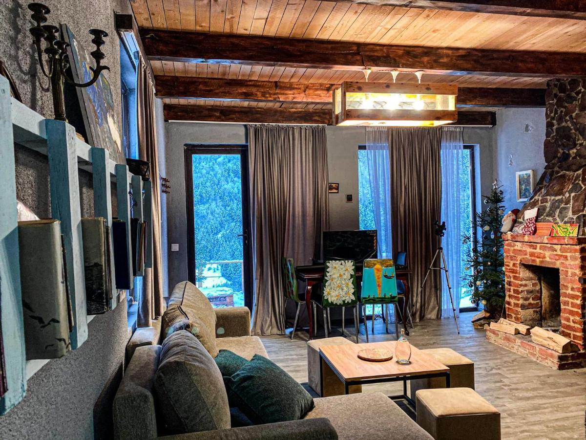 Mitarbi Silence - Cozy Holiday Cottages In Mountains 博尔若米 外观 照片