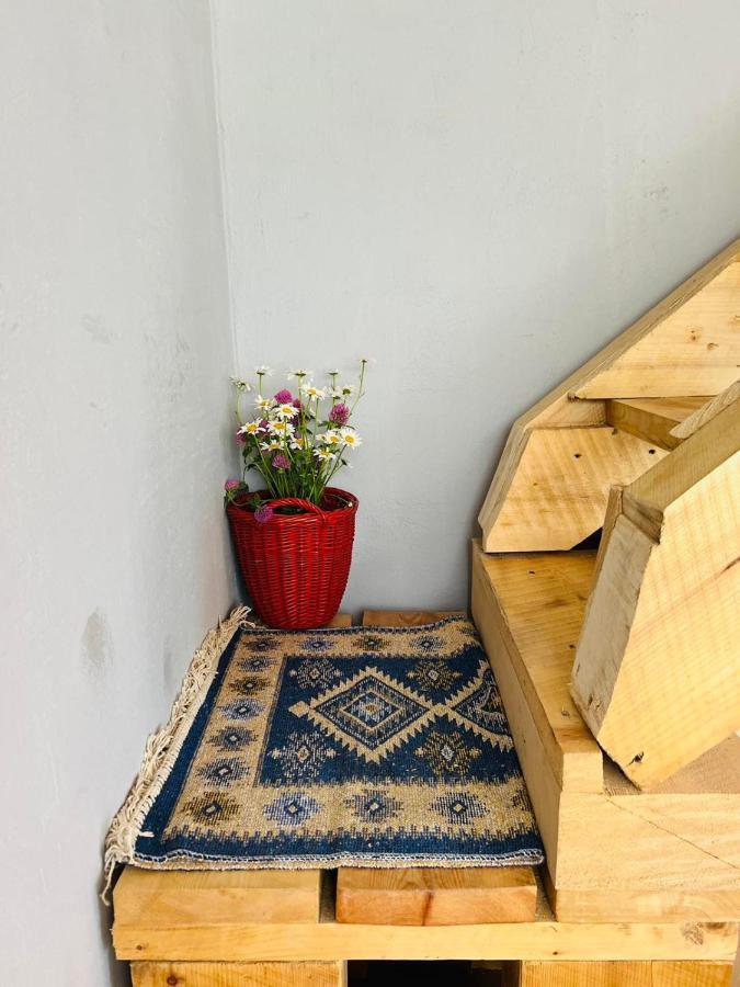 Mitarbi Silence - Cozy Holiday Cottages In Mountains 博尔若米 外观 照片