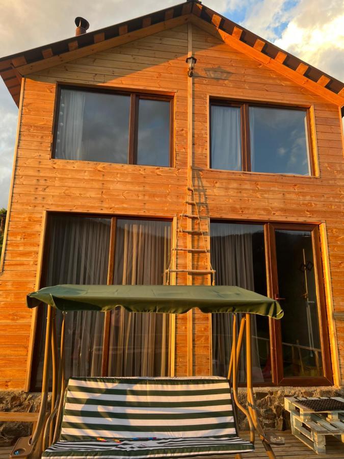 Mitarbi Silence - Cozy Holiday Cottages In Mountains 博尔若米 外观 照片